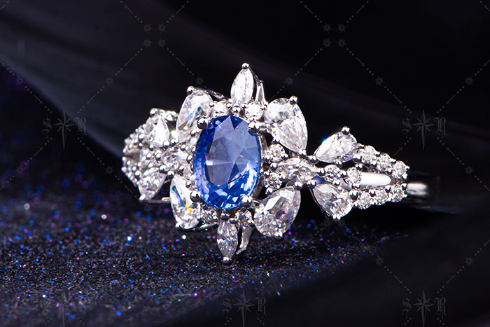 R832茜茜公主 经典款蓝宝石戒指